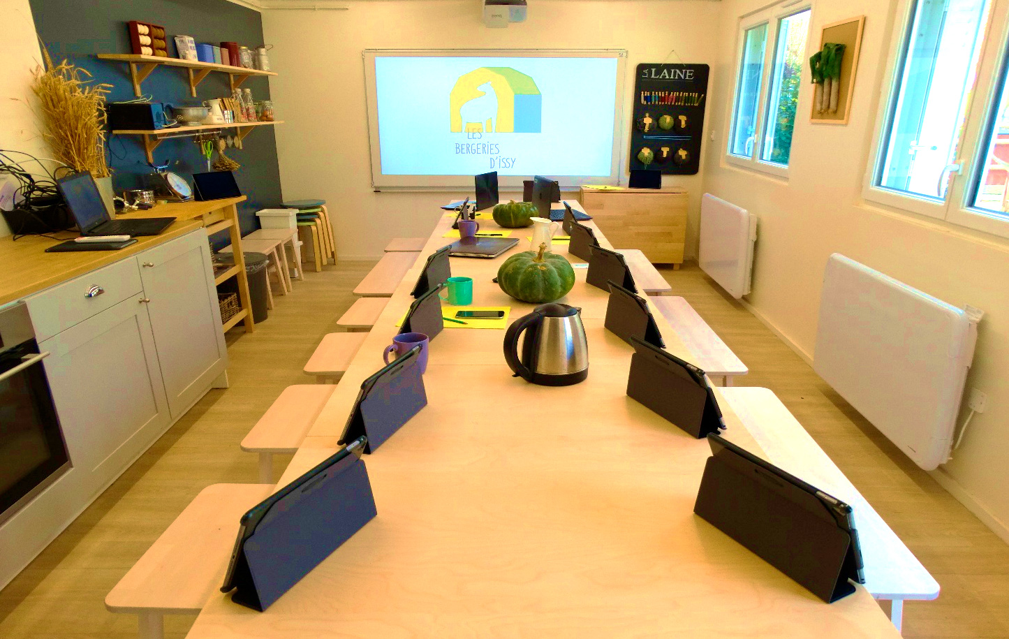 MEETING À LA FERME Les Bergeries d'Issy